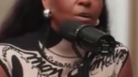 Politics - 2025 Michelle Obama Big Mike Admits He A Black Man Kids Were Rented Barack Fake
