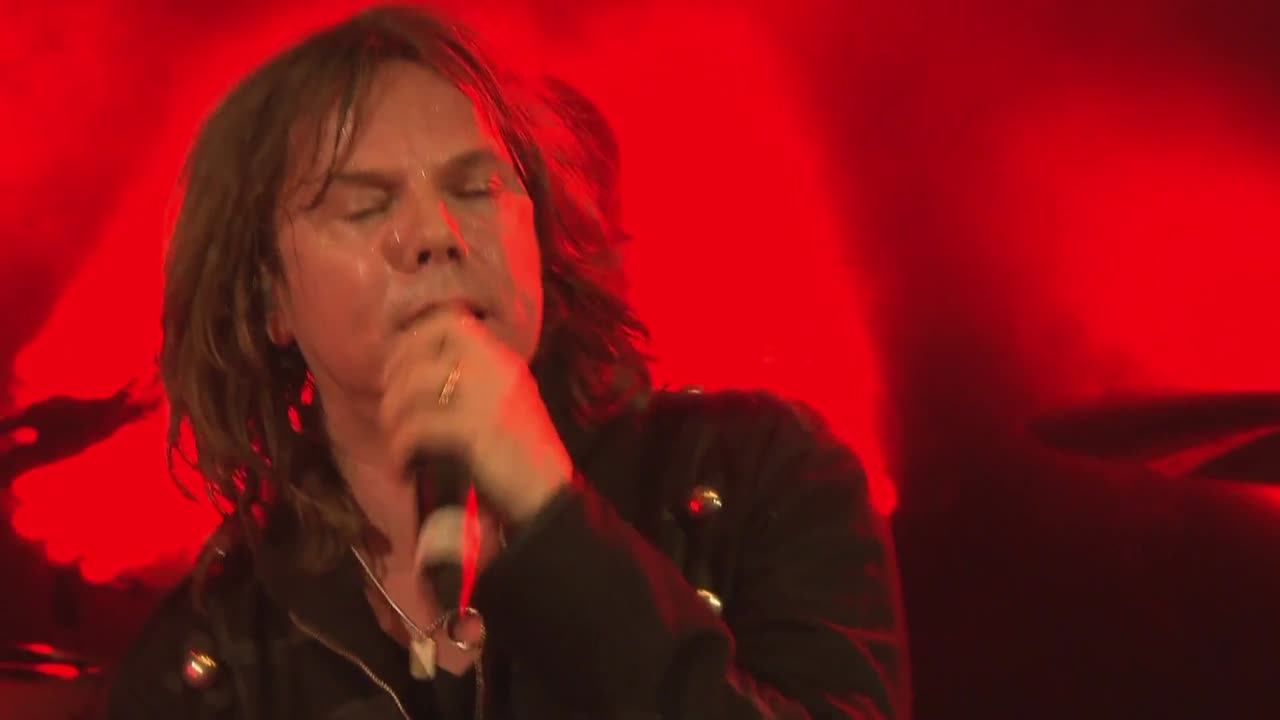 Carrie - Europe (live)