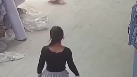 Dangerous woman… 😳