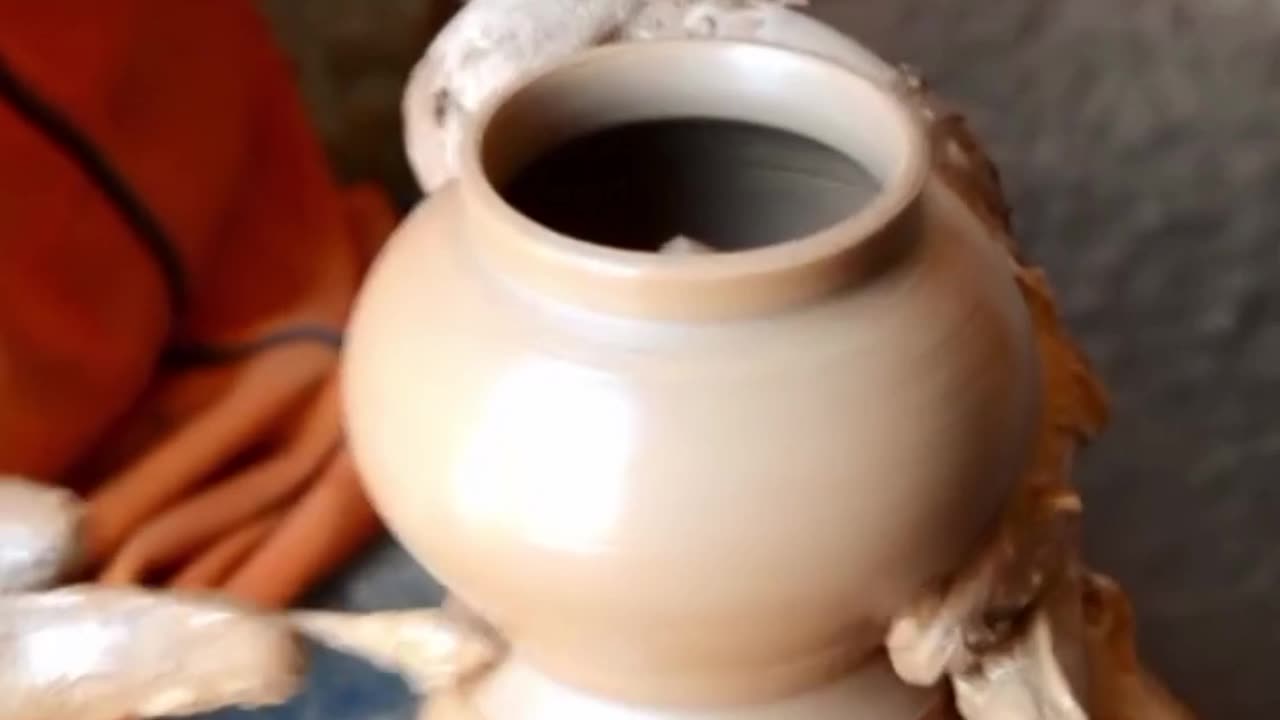 Won’t Believe How This Pottery is Made in Safi, Morocco!"