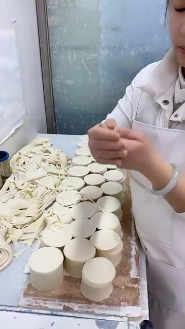 Asian Street Dumplings: The Most Addictive Bite on the Streets!