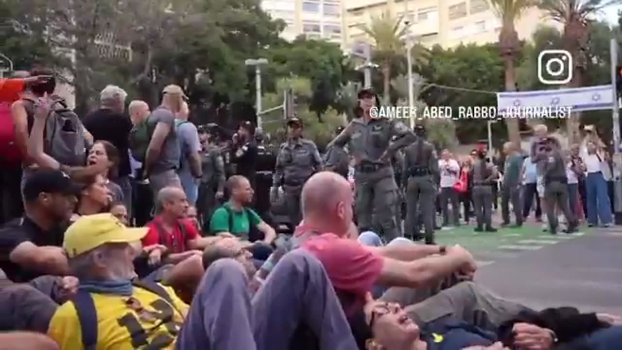 Israel anti war demonstrations