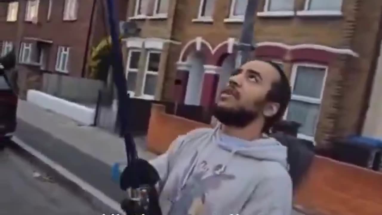 Flag-taker meets instant regret. Boom. 💥