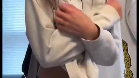 TikTok bop Challenge 🍎