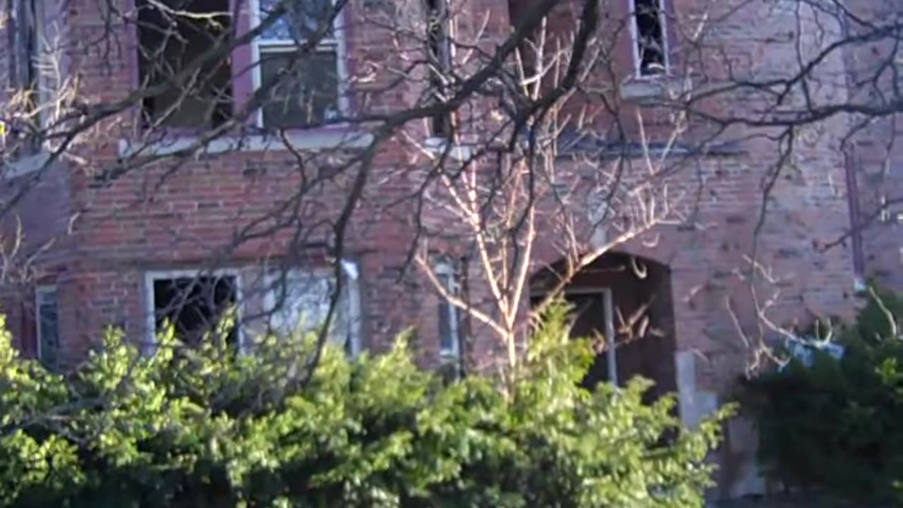 Part 2, Dave & I explore building on great Ave