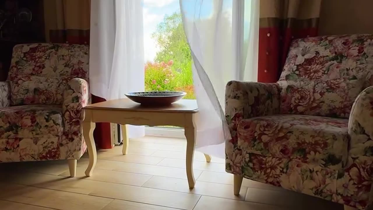 Come to the Magical Place Manor to enjoy the warm autumn days