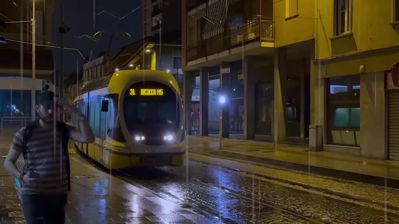 Rainy days with thunderstorms at night: Cinisello Balsamo Milan 🇮🇹 #rainsounds #rainwiththunder