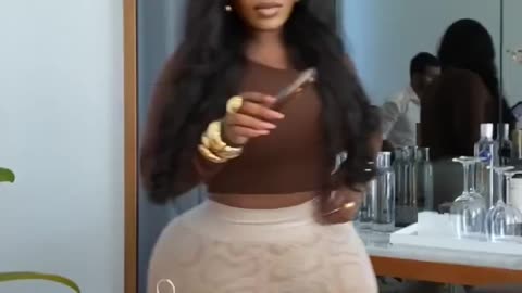 Queen vee bosset