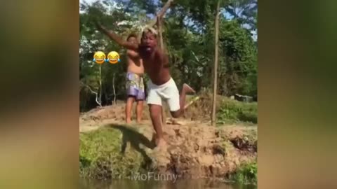 TRY NOT TO LAUGH PLEASE BUT THESE SITUATIONS MAKES YOU LAUGH