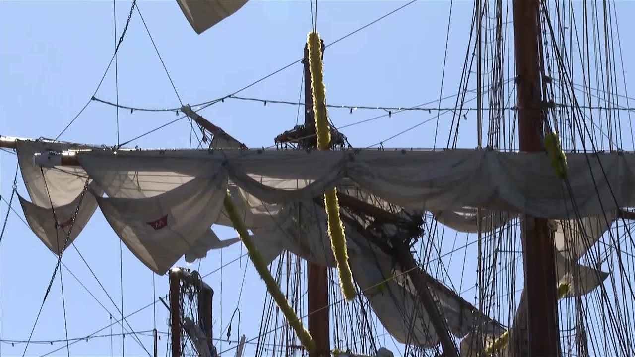 Brooklyn Bridge ship crash investigation focuses on engine