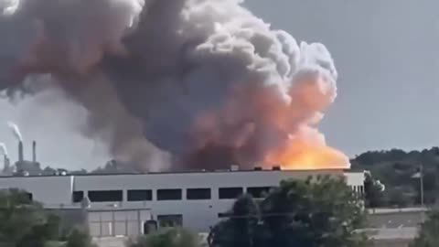 🔥 Fuerte incendio químico en Estados Unidos