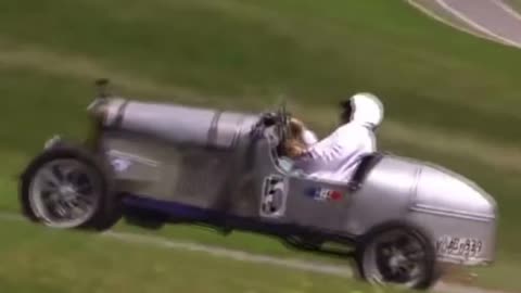 No wonder old car racing was dangerous.