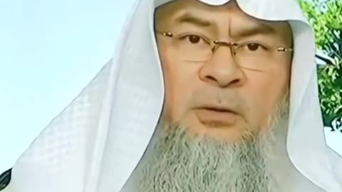 Well known IsIamic scholar says that if a woman does not obey you, you must beat her. This is Islam.