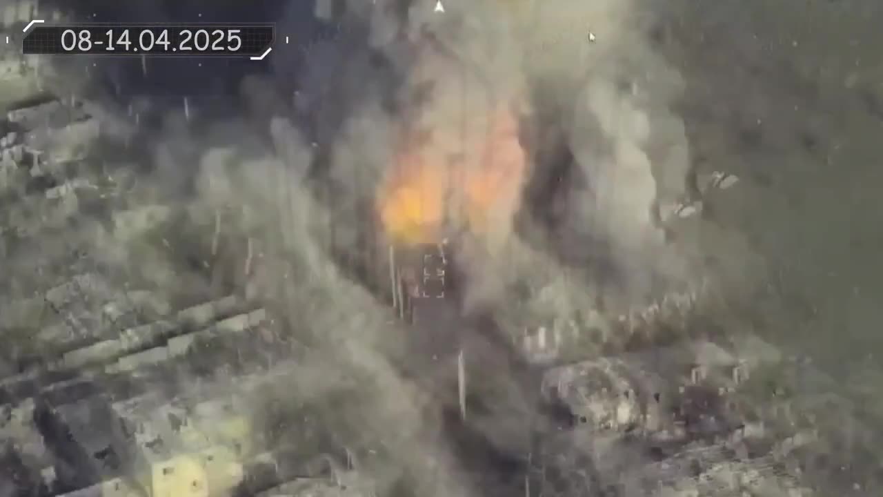 💥🎉 Total destruction of Russian BM-21 GRAD MLRS by 414th's Magyar Birds.