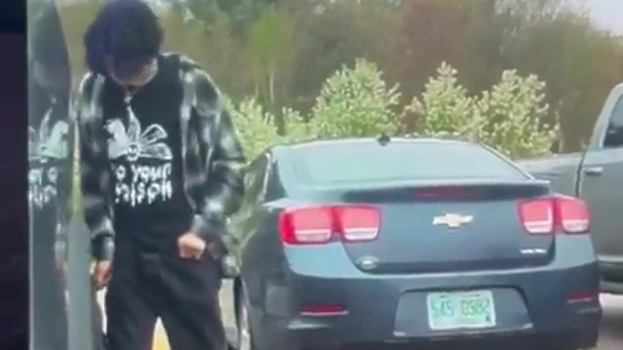 Retard slashes a Tesla Cybertruck's tire right in front of its cameras, which