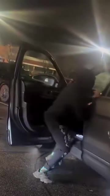 Black robs Uber, gets run over