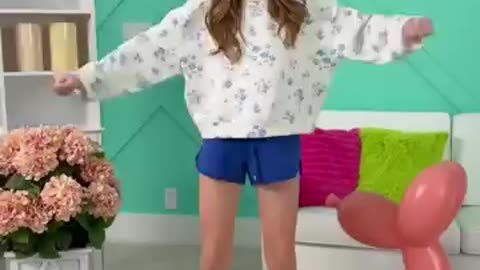 Dance with Nastya trendy dancing
