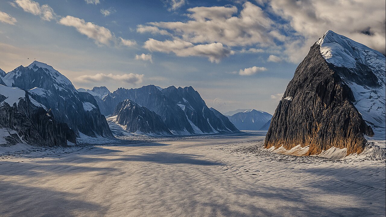 Alaska’s Denali: Adventure, Wildlife & The Mountain of Many Names