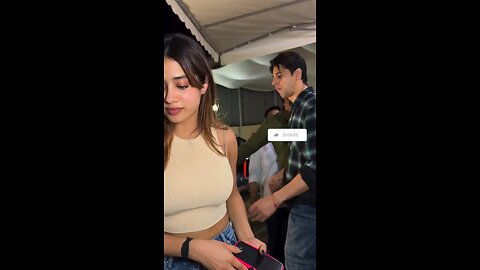 Bollywood Actress Janhvi Kapoor Reached Bandra Cinema Hall ❤️🥰🔥