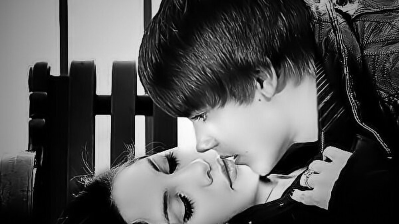 Universe Is To blame For This Two. @justinbieber @selenegomez
