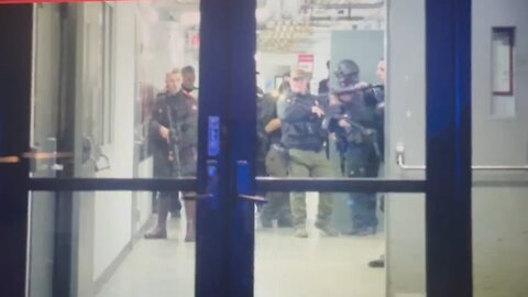 🚨 🇺🇸 Video from 6:21pm at the Prince Engineering building