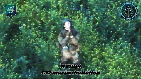 Russian fascist begs for mercy under Ukrainian drone – Pathetic Sight!