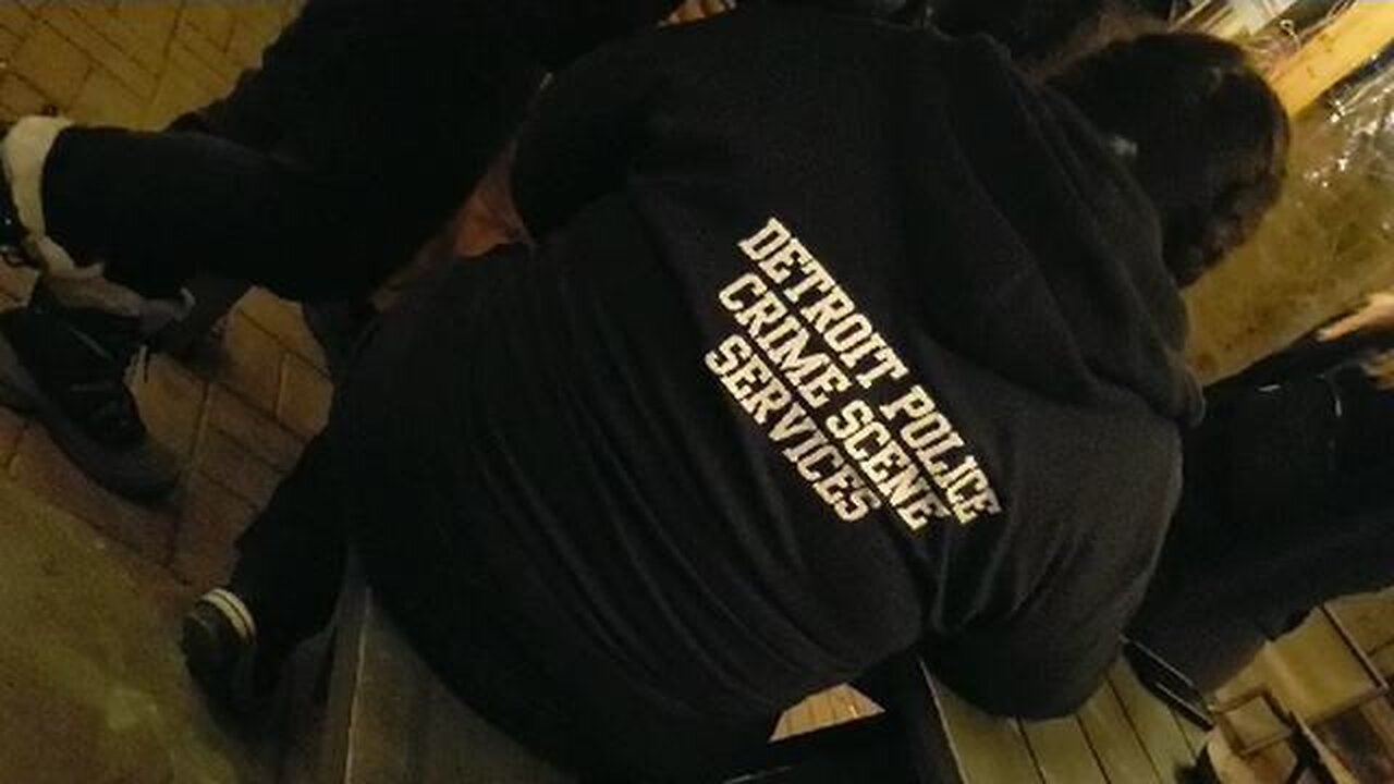 A Few days later I went back to the same bar just to hang out got a new message