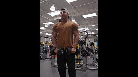 Shoulder workout today #gymtok #gear #steroids #notnatty #preworkout