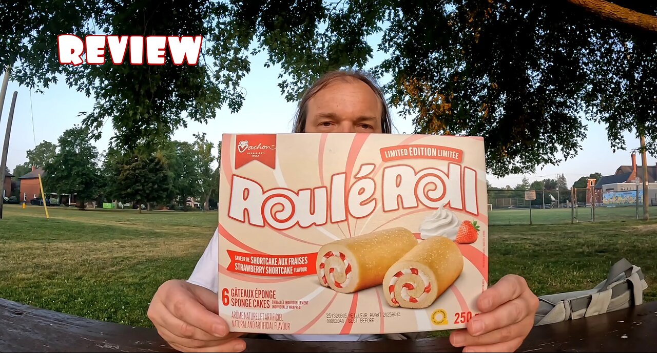 Vachon Limited Edition Roule Rolls Strawberry Shortcake Review Canada