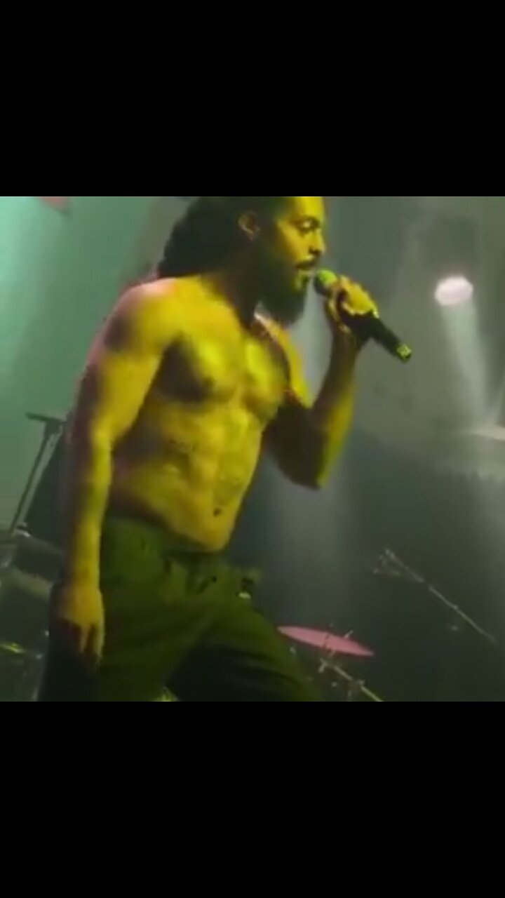 El vocalista Bobby Vylan se defiende tras ofensas sobre Charlie Kirk