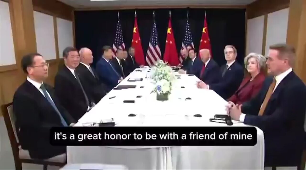 🇨🇳🇺🇸 Flustered Trump vs. stoic Xi: Who really runs the room?