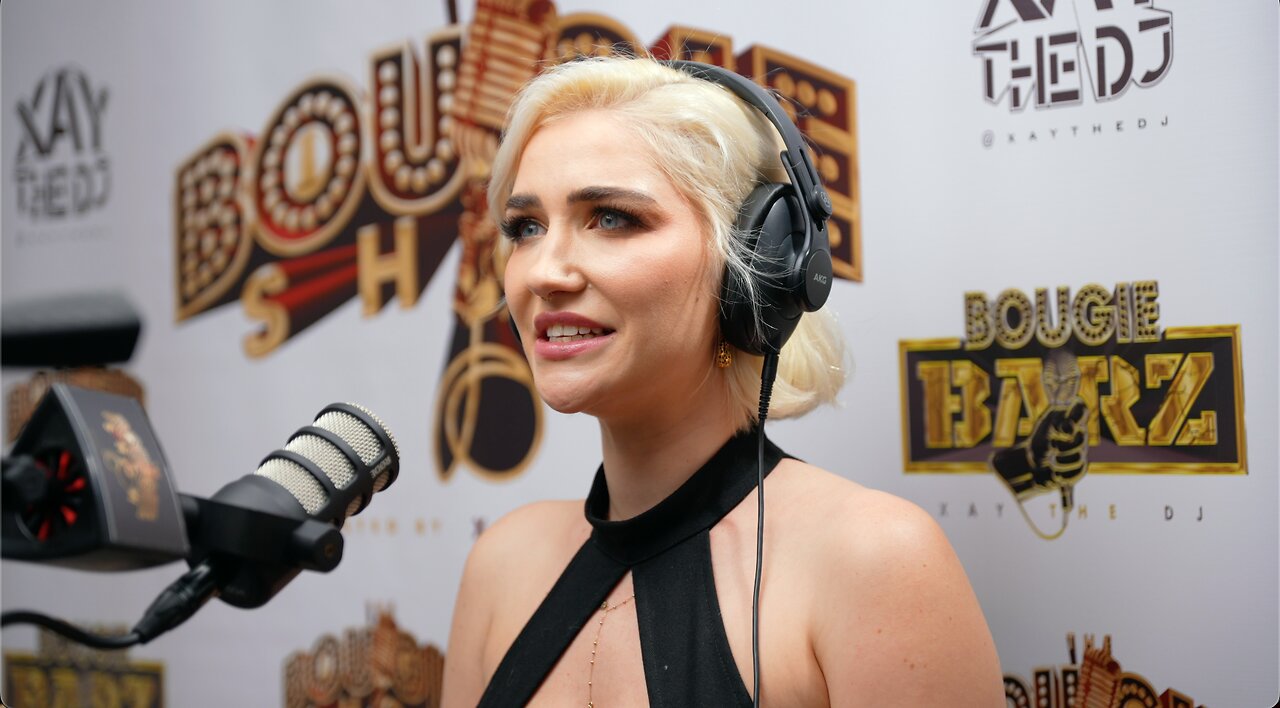 Skye Blue - I Was Terrified Of Dredd🥴 His Penis🍆 Is The Size Of My Forearm❗️