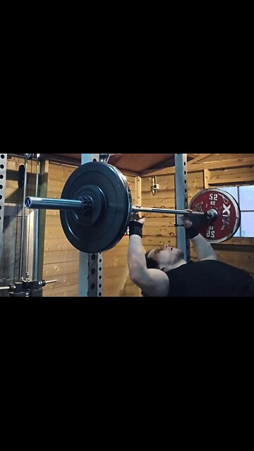 3x8 85 Kg Paused Incline Bench Press. Last Set
