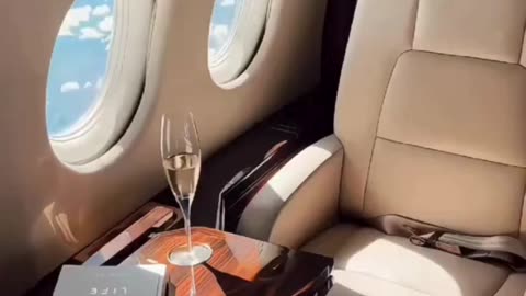 ™️ Chase your dreams 💸💸💸 #motivationtok #wealthy #luxury