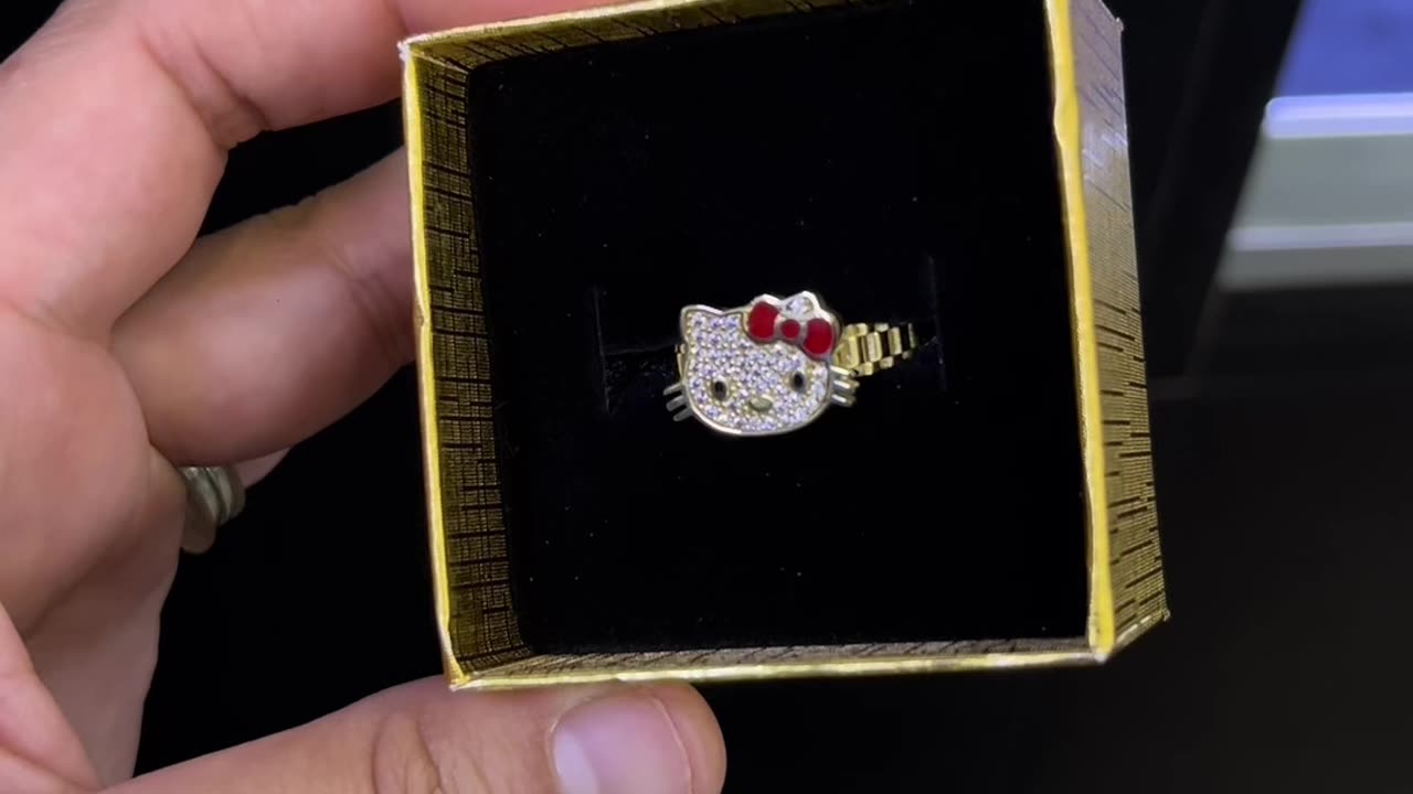 Real 10K Gold Designer Cat Face Ring