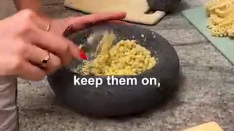 Trending: Paying strangers to cook for me #cookingchallenge #cookforme #cooking