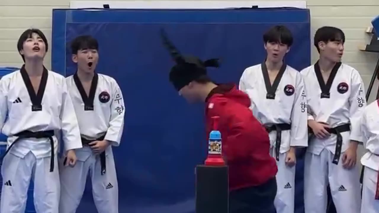 The skills and athleticism of coach Lee