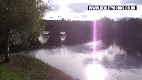Beautiful sun phenomenon on a river in Ireland - what is happening here?