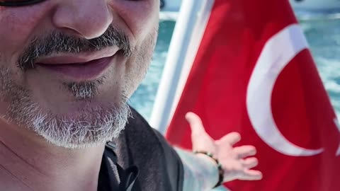 Exploring Istanbul: Highlights of Karaköy to Üsküdar | Mosques, Cafes & Bosphorus Ferry Ride