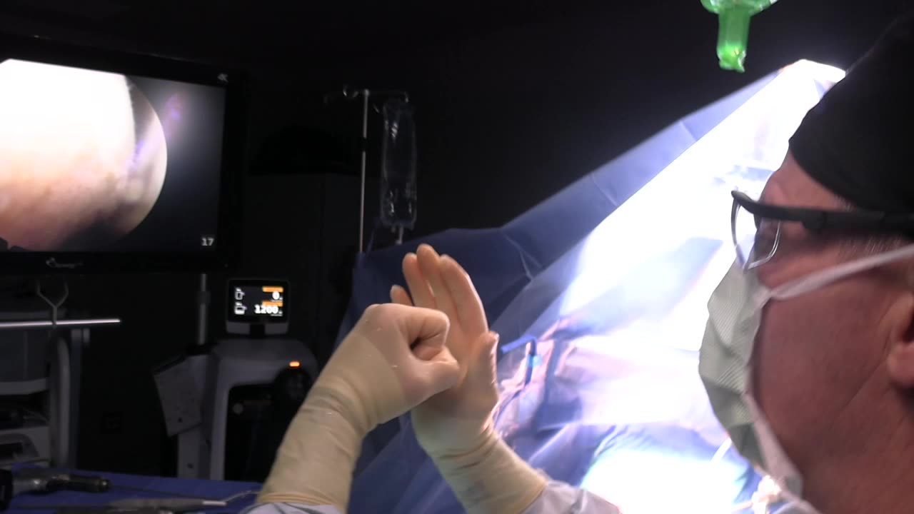 💪 Shouldering the Responsibility! Dr. Barbour Fixes What Others Couldn't 👨⚕️🛠️ #ComebackKing