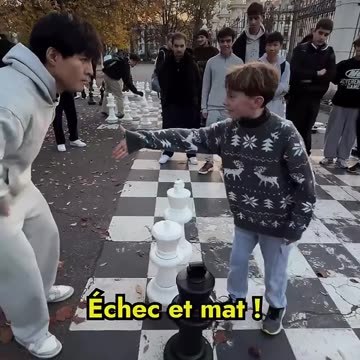 What a terrible move in chess.🤯🥶