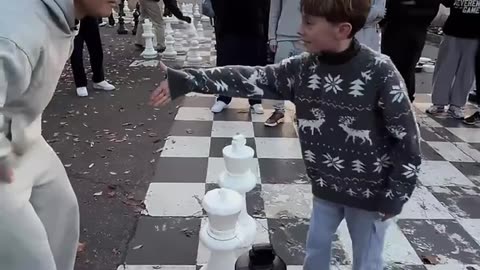 What a terrible move in chess.🤯🥶