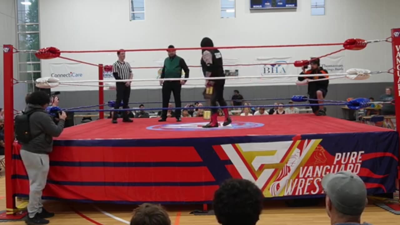Bull Dredd vs Alan Compass