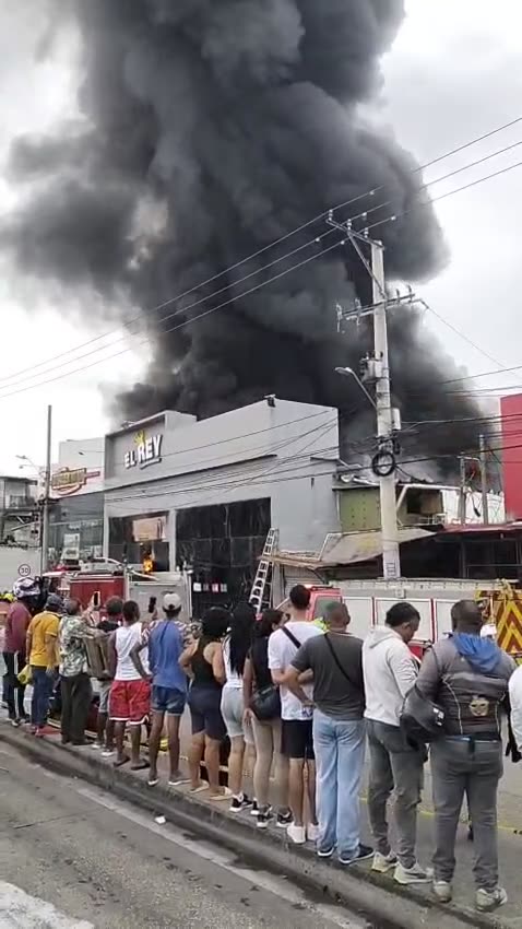 Incendio en el Mercado de Bazurto