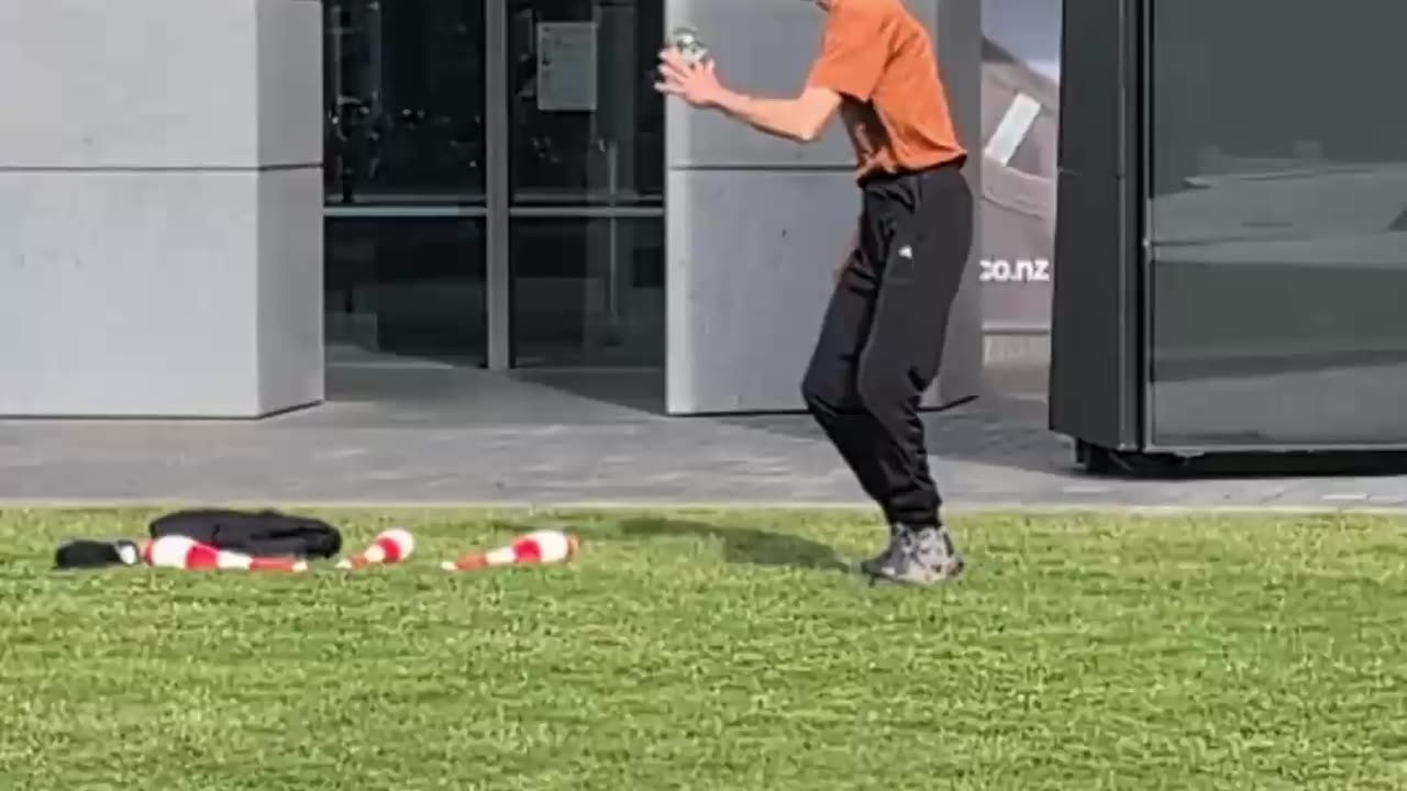 A Juggler Practices in the Wind at Britomart