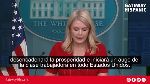Karoline Leavitt defiende el “One Big Beautiful Bill” y acusa a la CBO de “errores históricos”