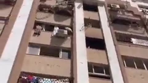 “In Gaza, the Israeli army gives residents just ten minutes before bombing”