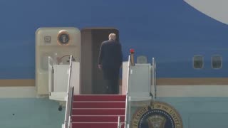MUST WATCH: Trump Departs Malaysia After ASEAN Summit In Style