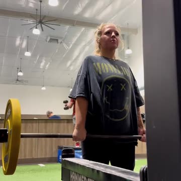 An amazing weight loss transformation. Her consistency for weight loss is admirable