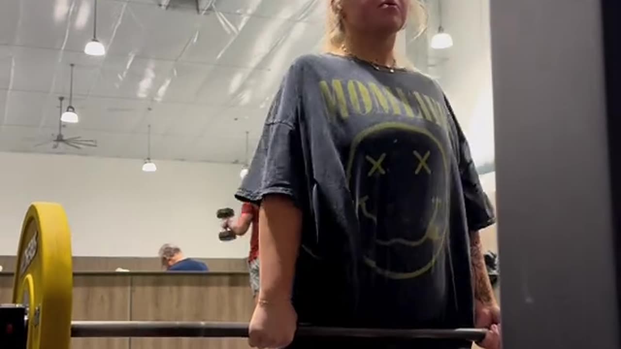 An amazing weight loss transformation. Her consistency for weight loss is admirable